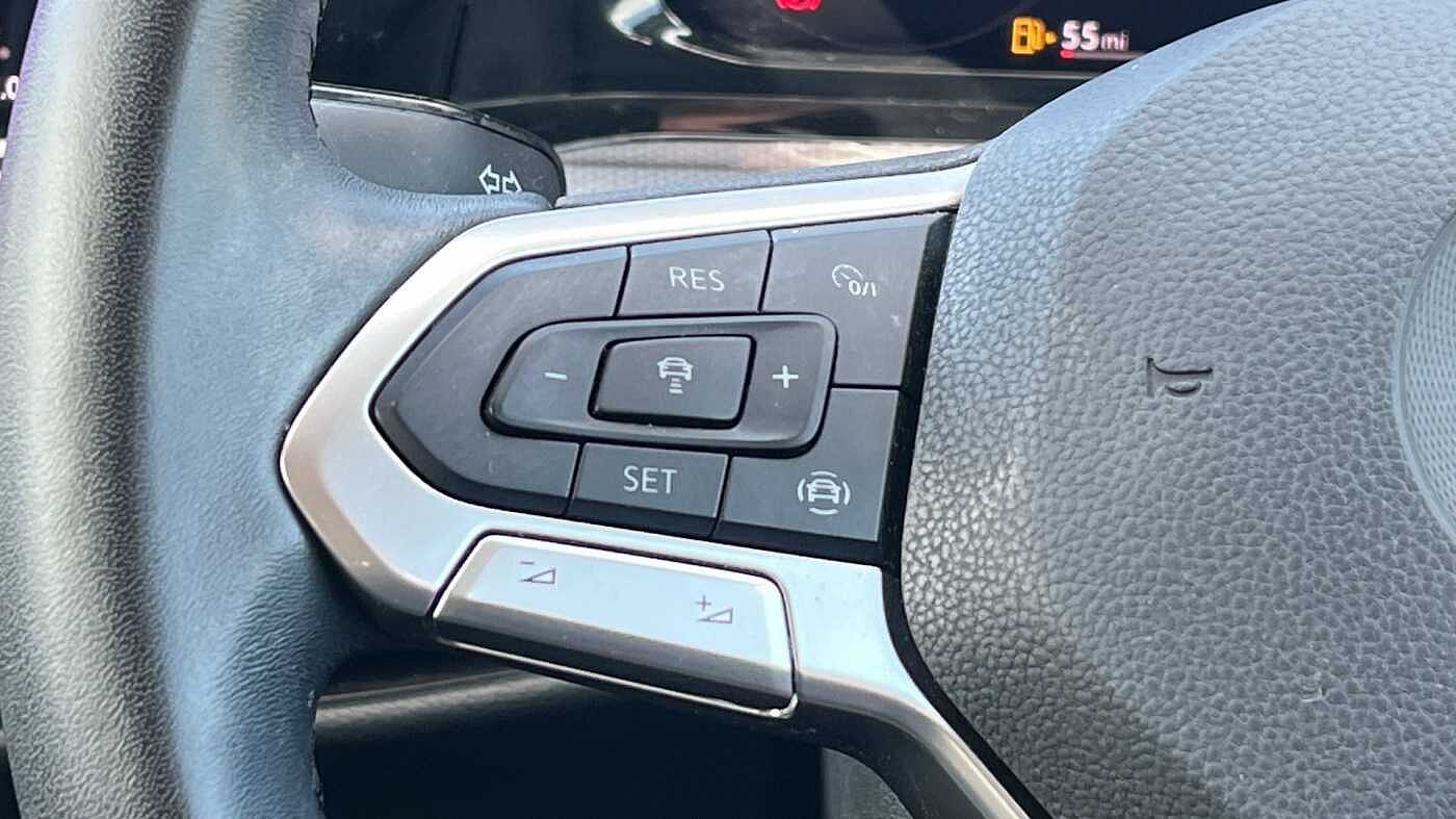 Volkswagen Golf 1.0 TSI Active 5dr